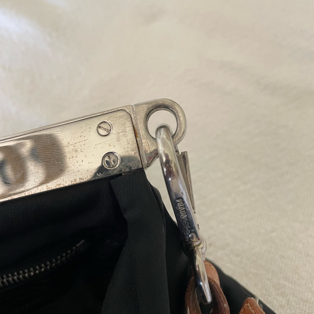 Black nylon Prada bag - Picture 4 of 8